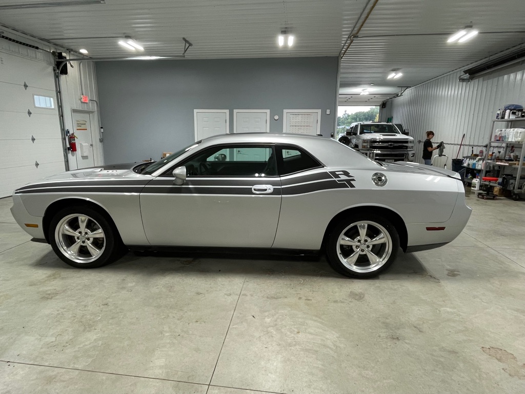 Photo 4 of this DODGE CHALLENGER
