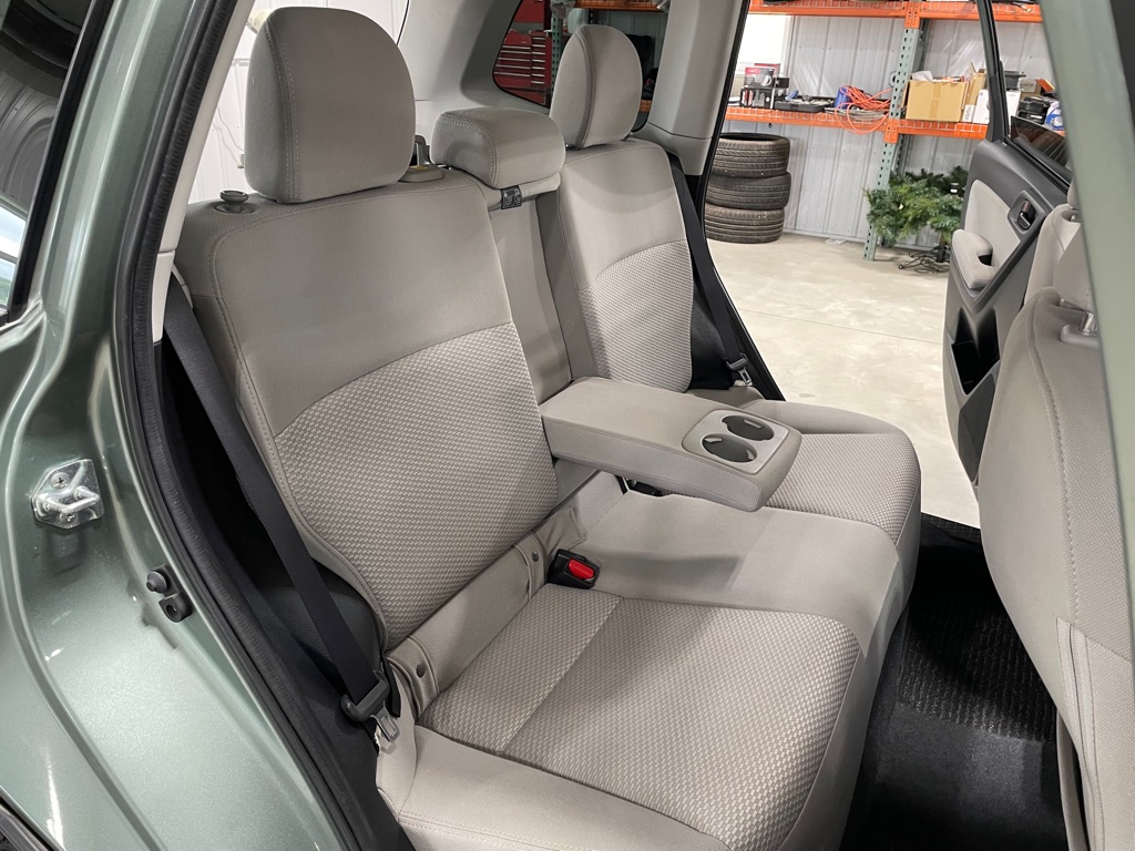 Photo 20 of this SUBARU FORESTER