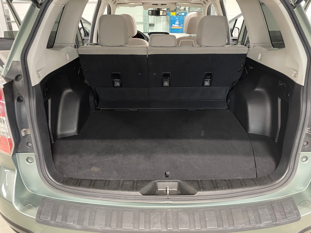 Photo 17 of this SUBARU FORESTER