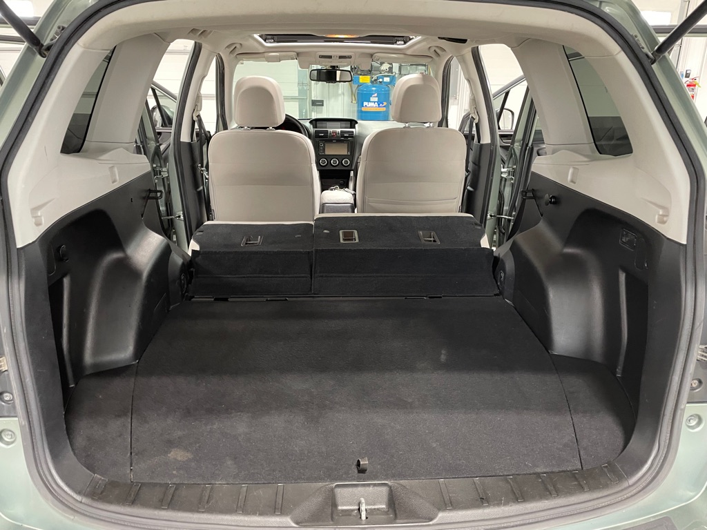 Photo 18 of this SUBARU FORESTER