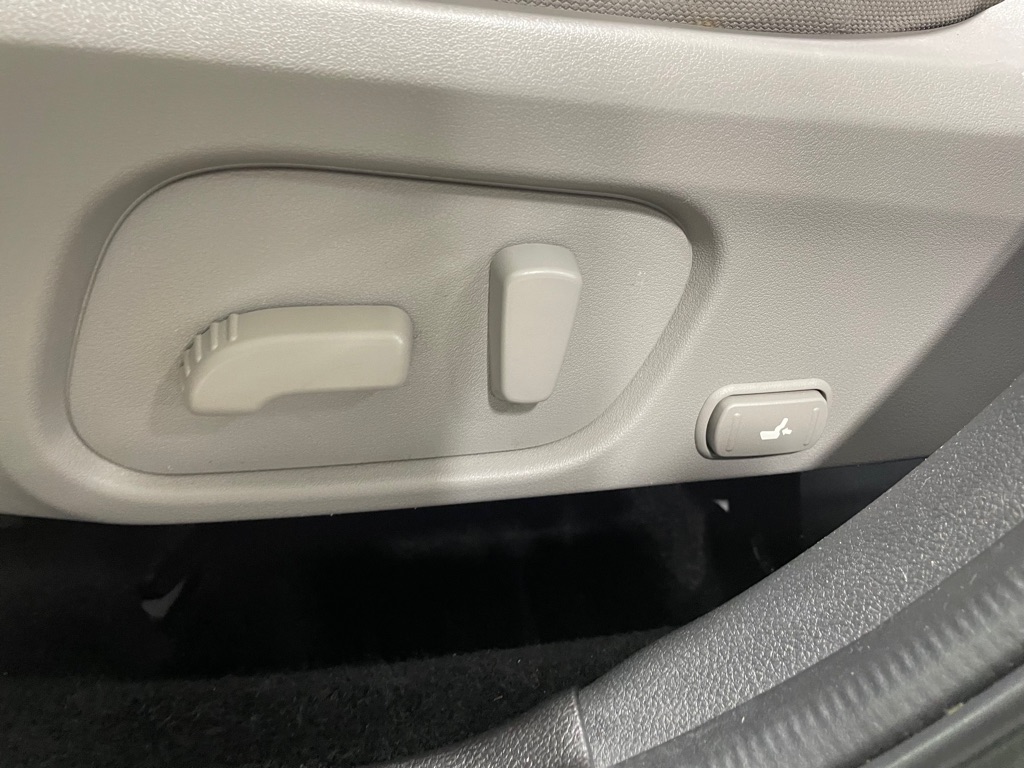 Photo 11 of this SUBARU FORESTER