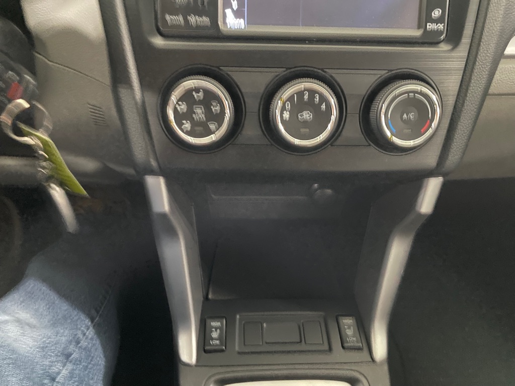 Photo 33 of this SUBARU FORESTER