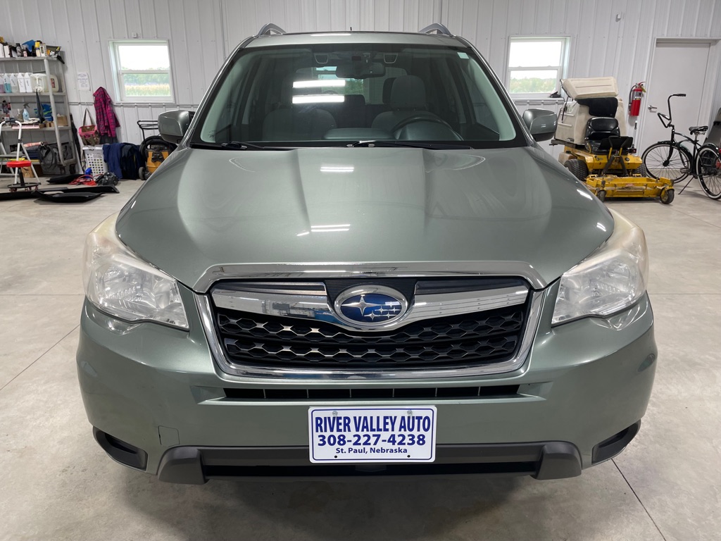 Photo 2 of this SUBARU FORESTER