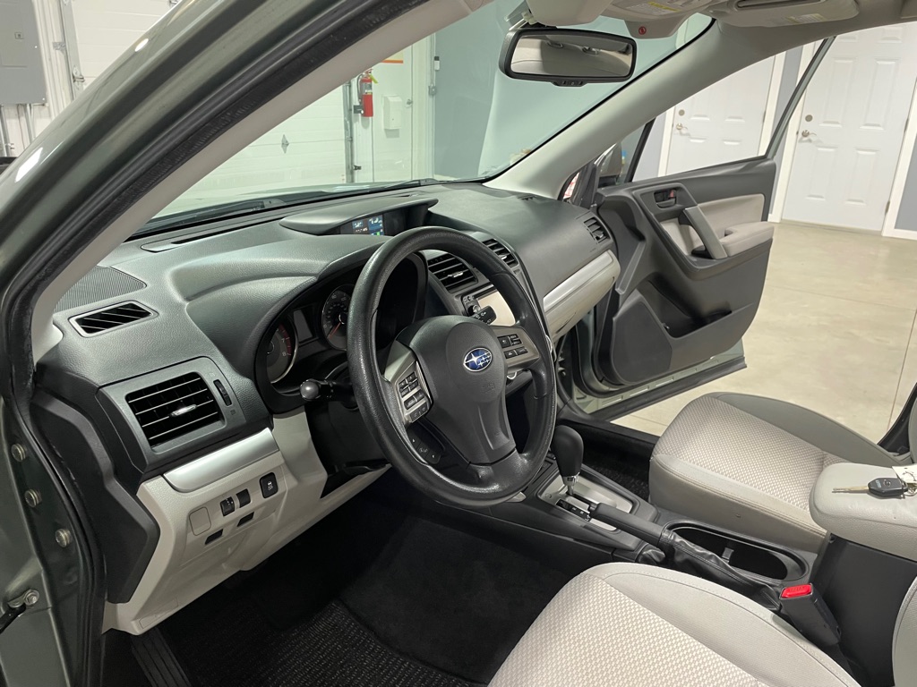 Photo 9 of this SUBARU FORESTER