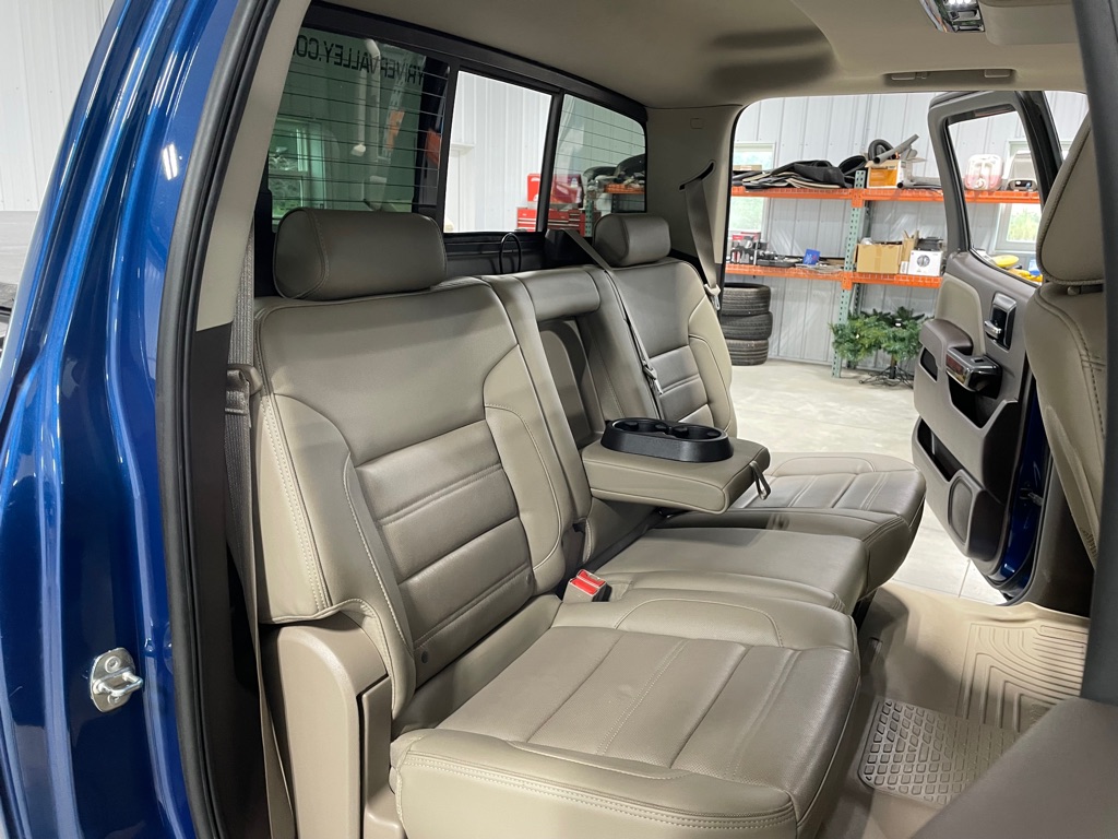 Photo 22 of this GMC SIERRA 1500