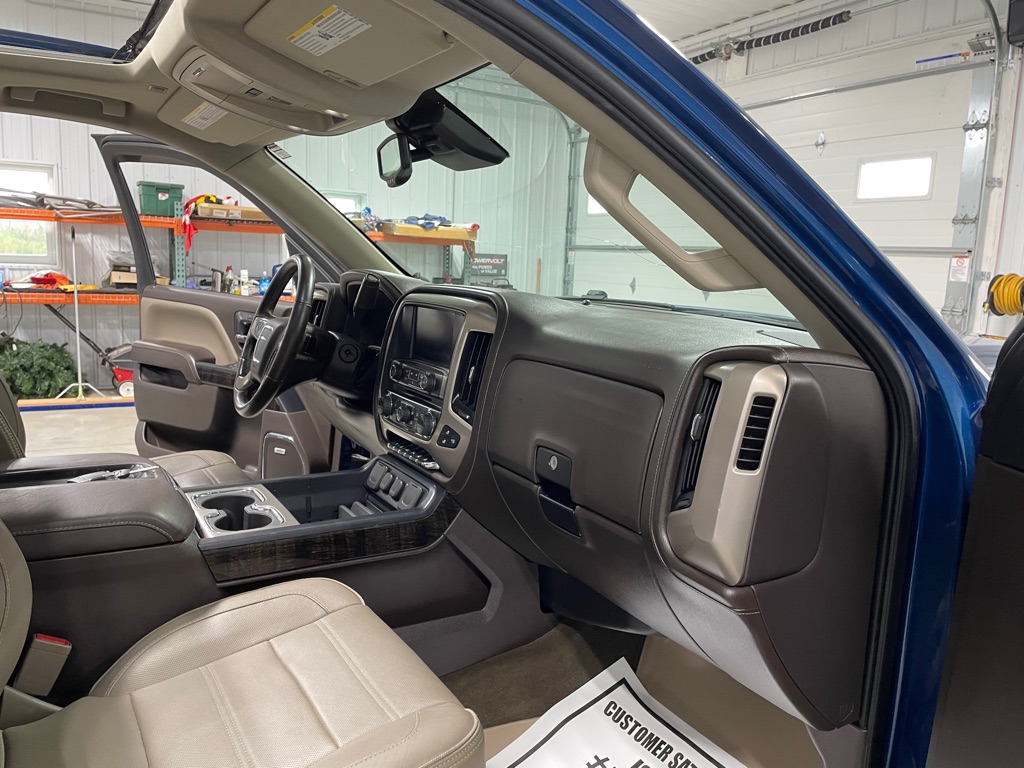 Photo 24 of this GMC SIERRA 1500