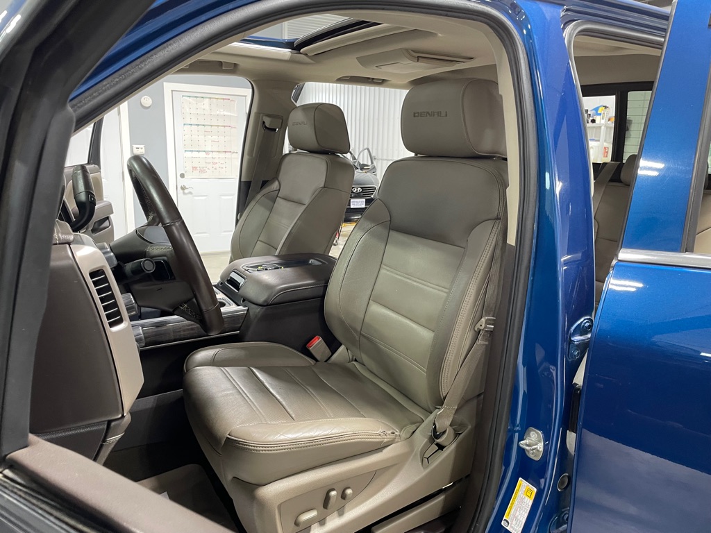Photo 10 of this GMC SIERRA 1500