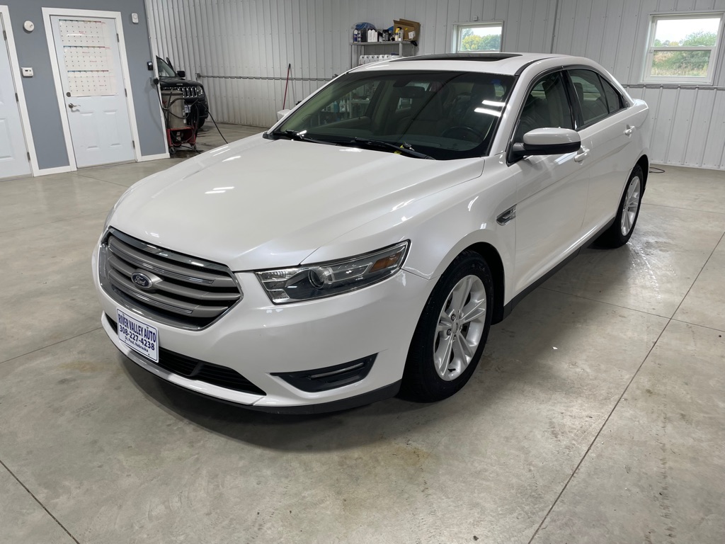 Photo 3 of this FORD TAURUS
