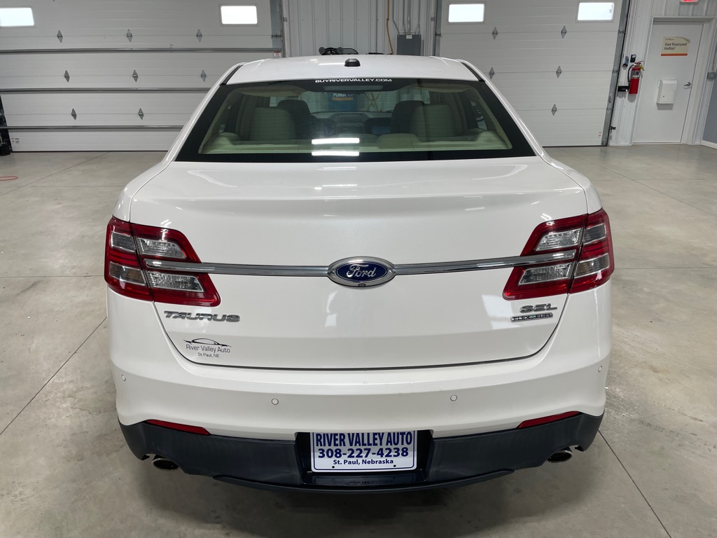 Photo 6 of this FORD TAURUS