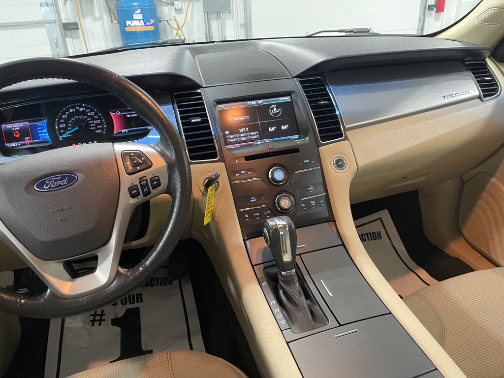Photo 34 of this FORD TAURUS