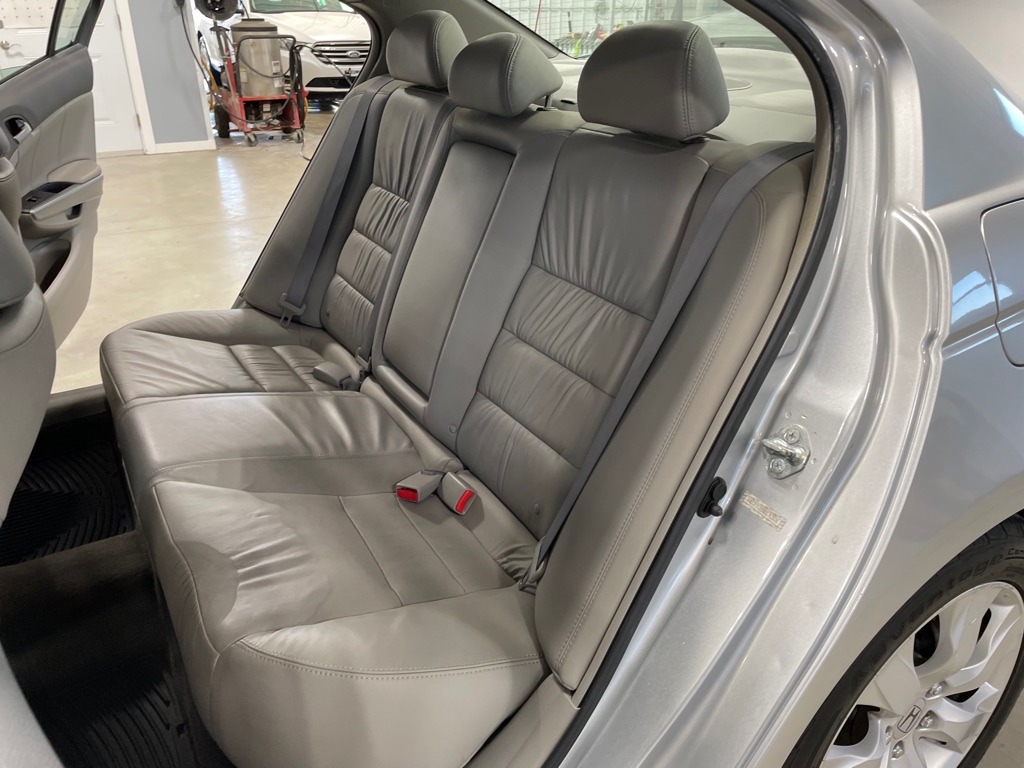 Photo 13 of this HONDA ACCORD
