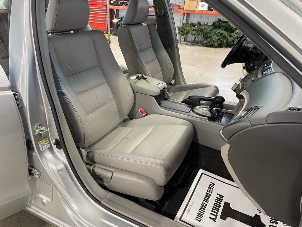 Photo 21 of this HONDA ACCORD