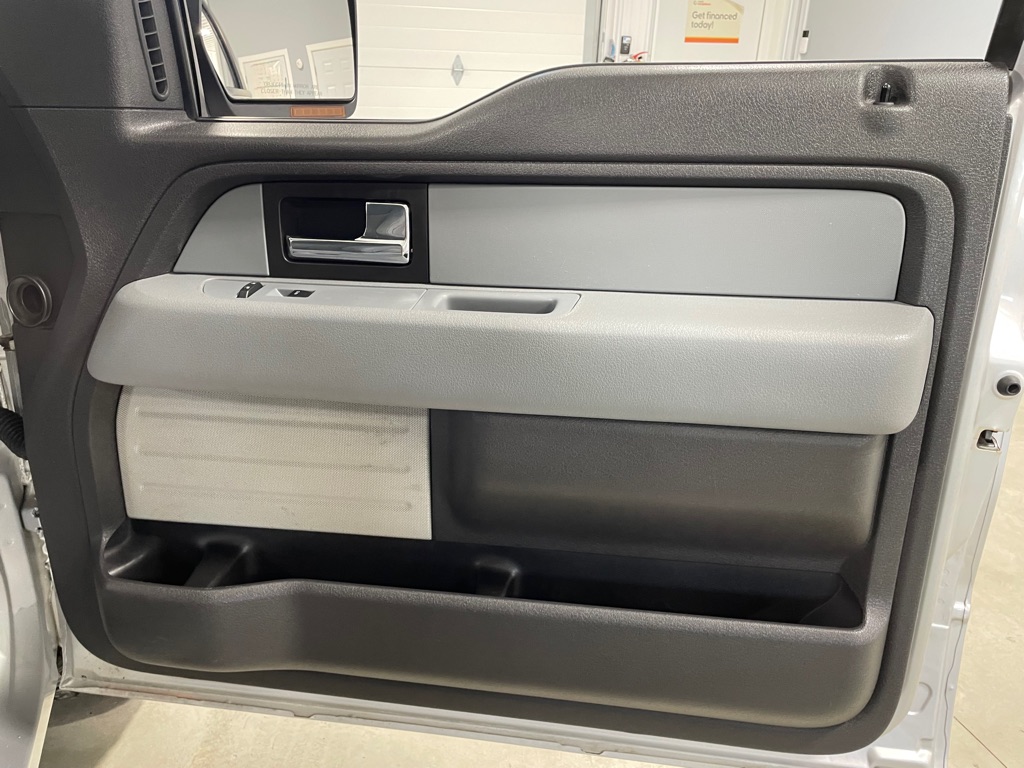 Photo 24 of this FORD F-150