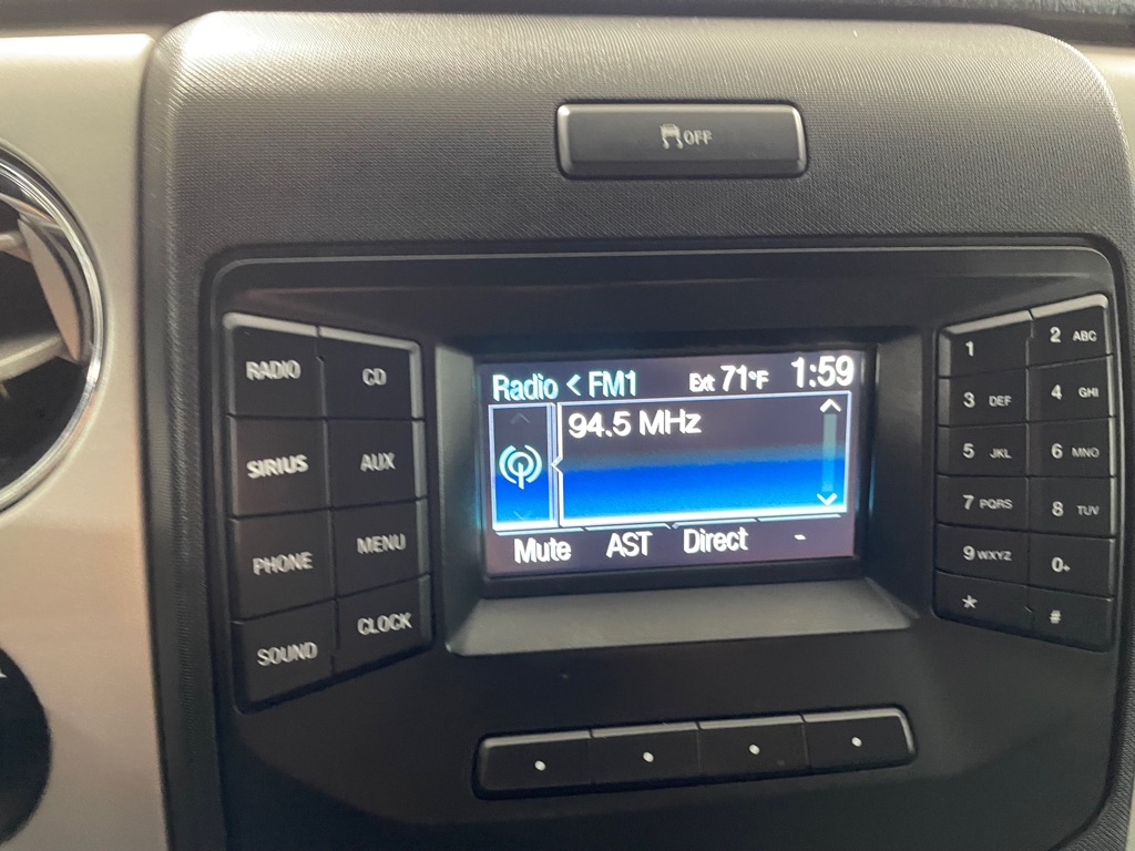 Photo 30 of this FORD F-150