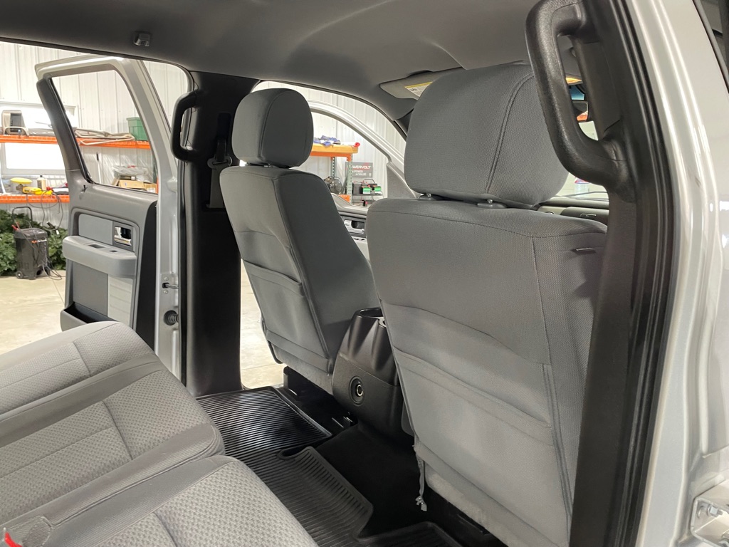 Photo 18 of this FORD F-150