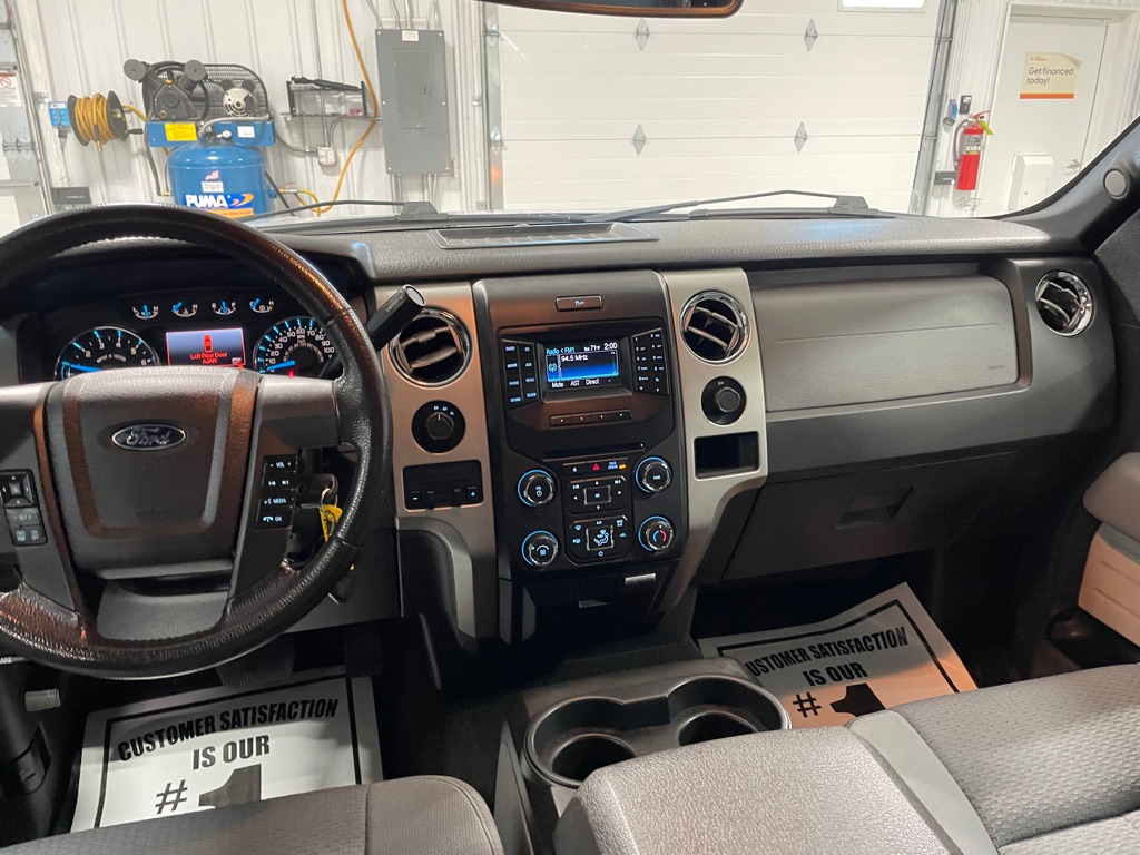 Photo 32 of this FORD F-150