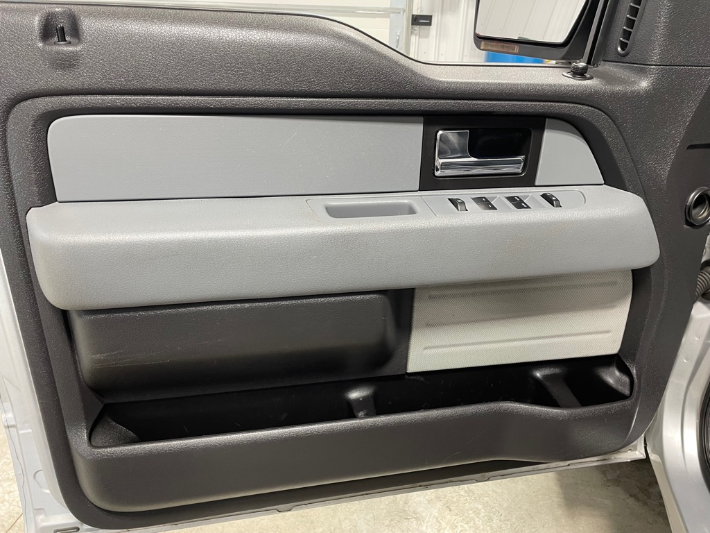 Photo 12 of this FORD F-150