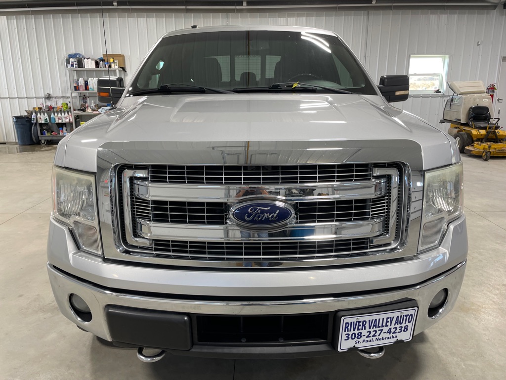 Photo 2 of this FORD F-150