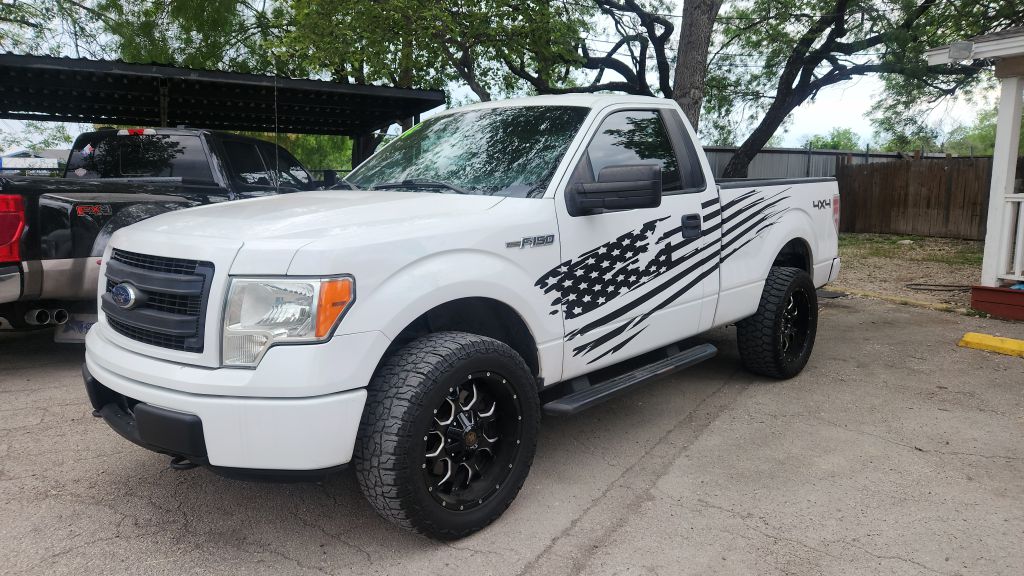 White 2014 Ford F-150 Pickup Truck Four-Wheel Drive Automatic