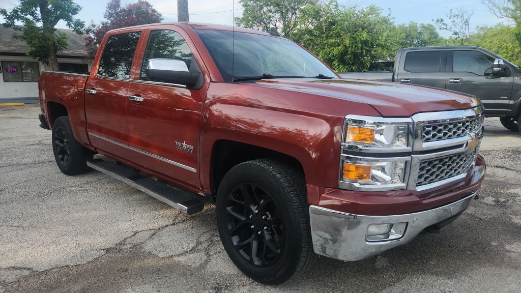 Photo 2 of this CHEVROLET SILVERADO 1500