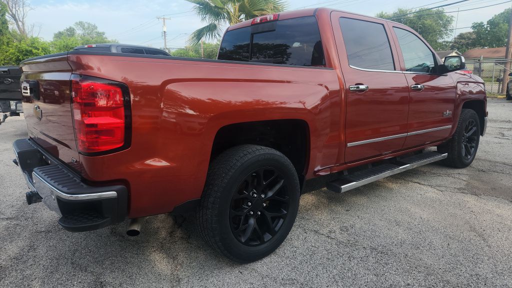 Photo 3 of this CHEVROLET SILVERADO 1500