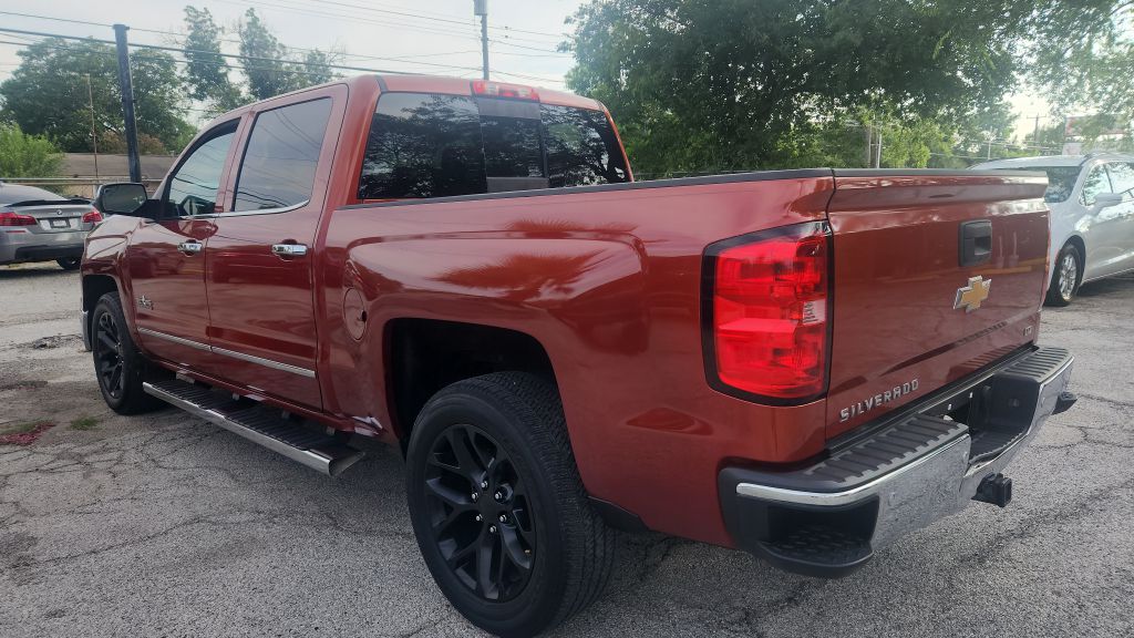 Photo 4 of this CHEVROLET SILVERADO 1500