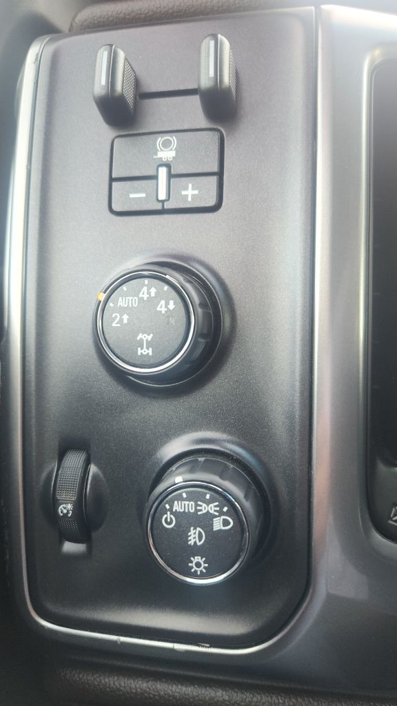 Photo 12 of this CHEVROLET SILVERADO 1500