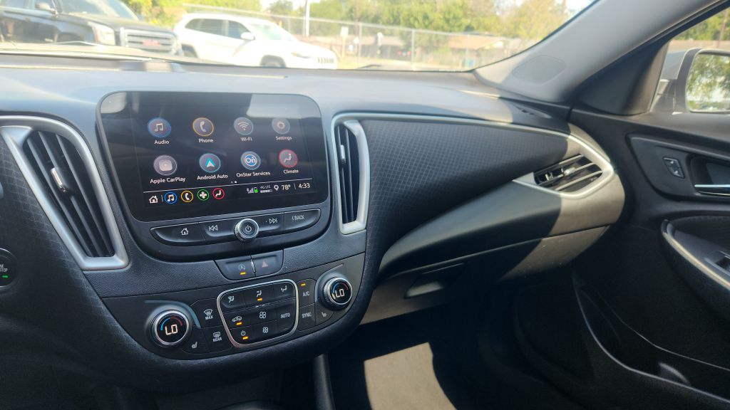 Photo 8 of this CHEVROLET MALIBU