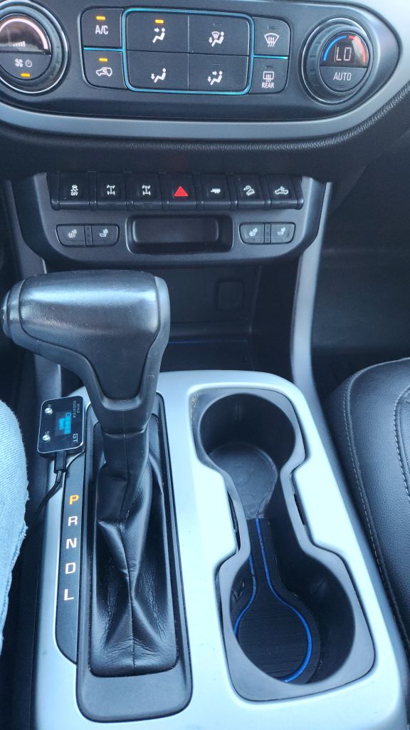 Photo 11 of this CHEVROLET COLORADO