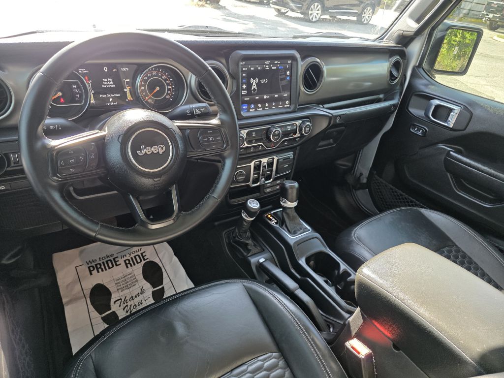 Photo 20 of this JEEP GLADIATOR
