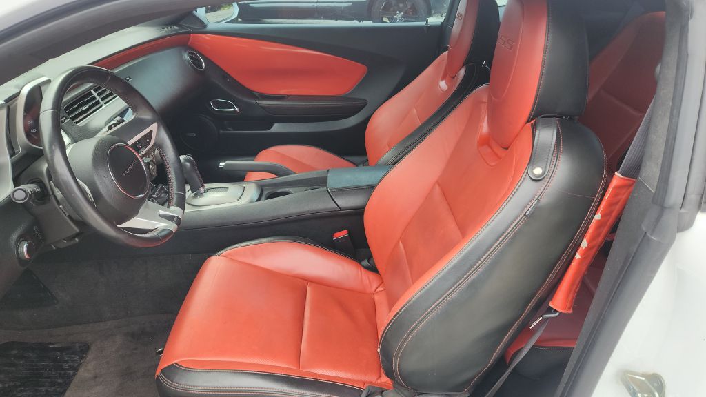 Photo 9 of this CHEVROLET CAMARO