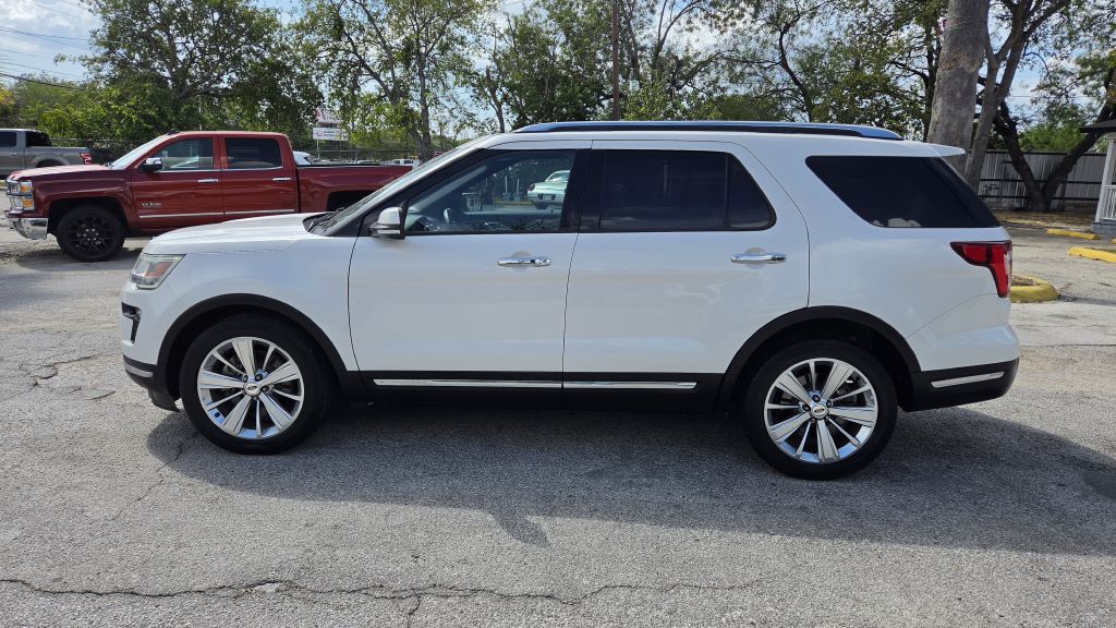 Photo 5 of this FORD EXPLORER