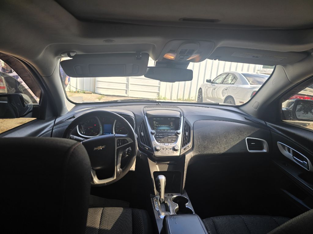 Photo 14 of this CHEVROLET EQUINOX