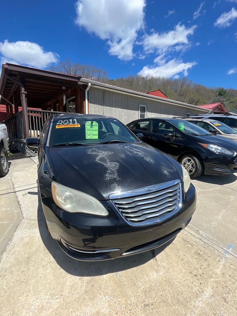 2011 CHRYSLER 200
