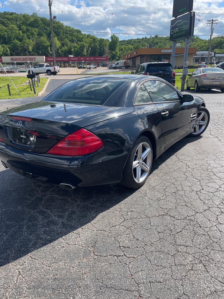 Photo 3 of this MERCEDES-BENZ SL-CLASS
