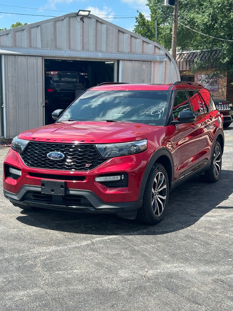 Photo 2 of this FORD EXPLORER