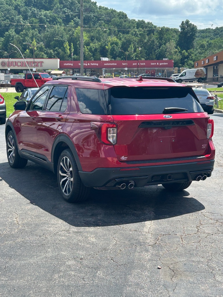 Photo 3 of this FORD EXPLORER