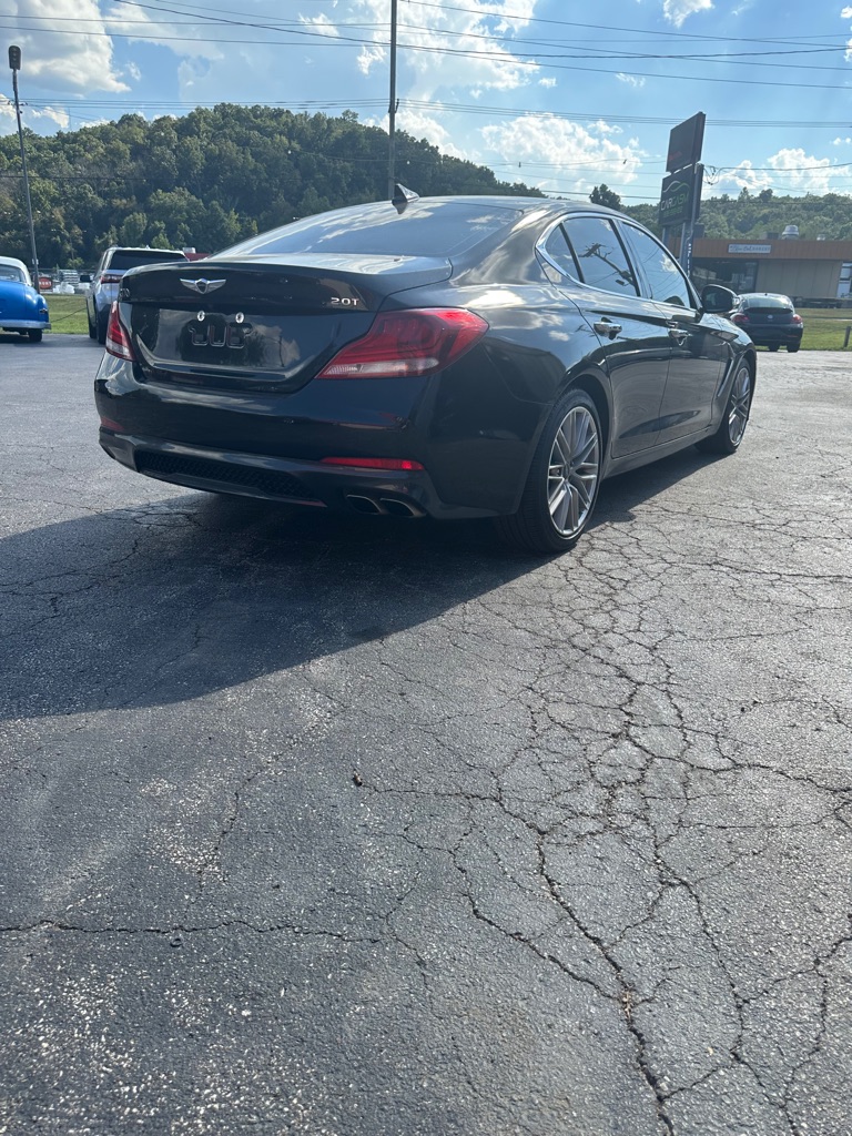 Photo 3 of this GENESIS G70