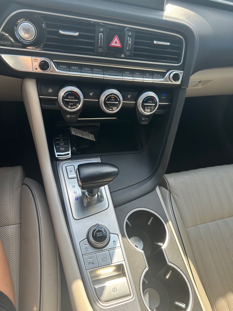 Photo 9 of this GENESIS G70