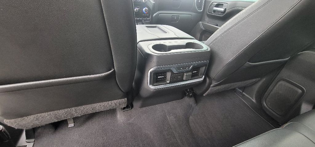 Photo 12 of this GMC SIERRA 1500