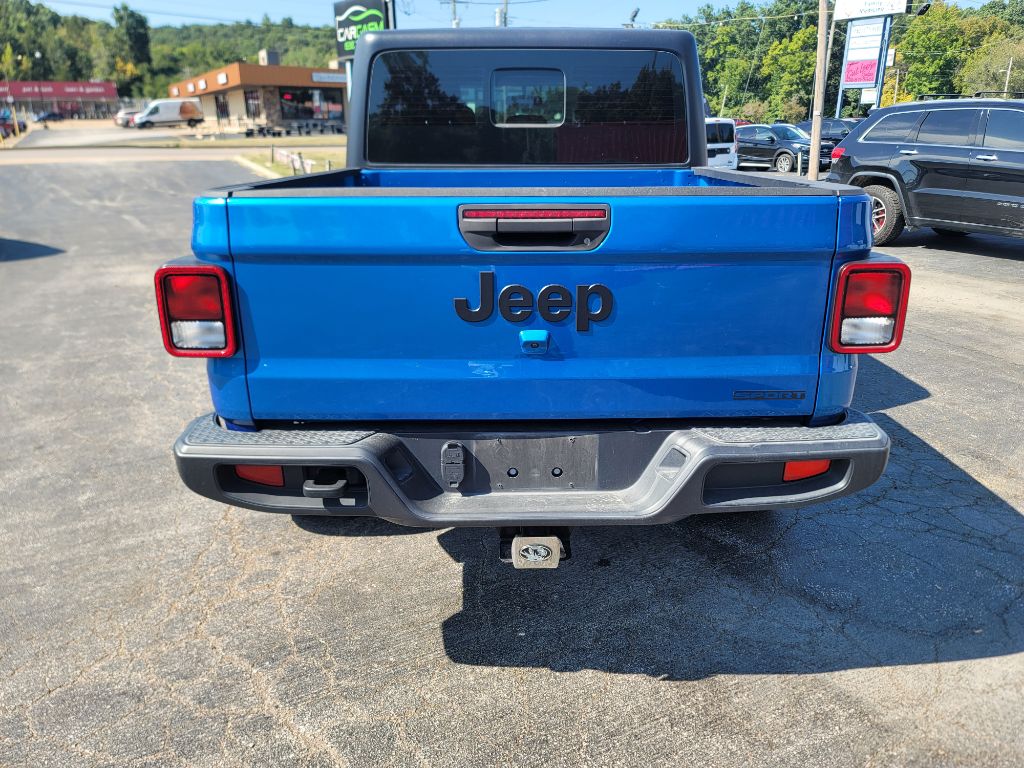 Photo 6 of this JEEP GLADIATOR