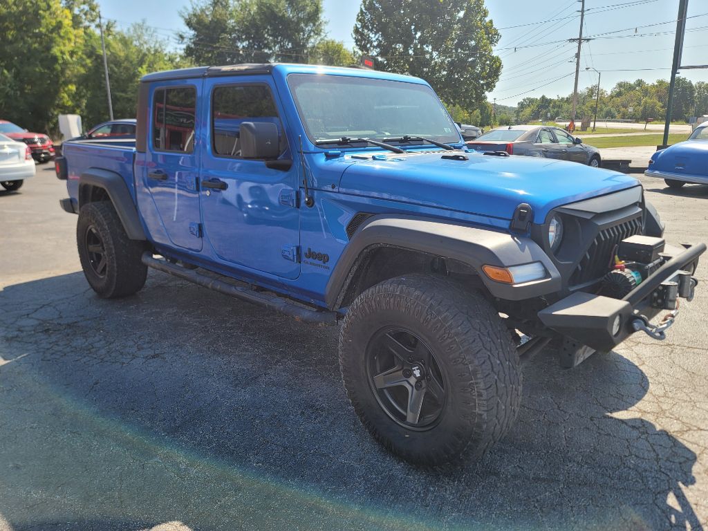 Photo 5 of this JEEP GLADIATOR