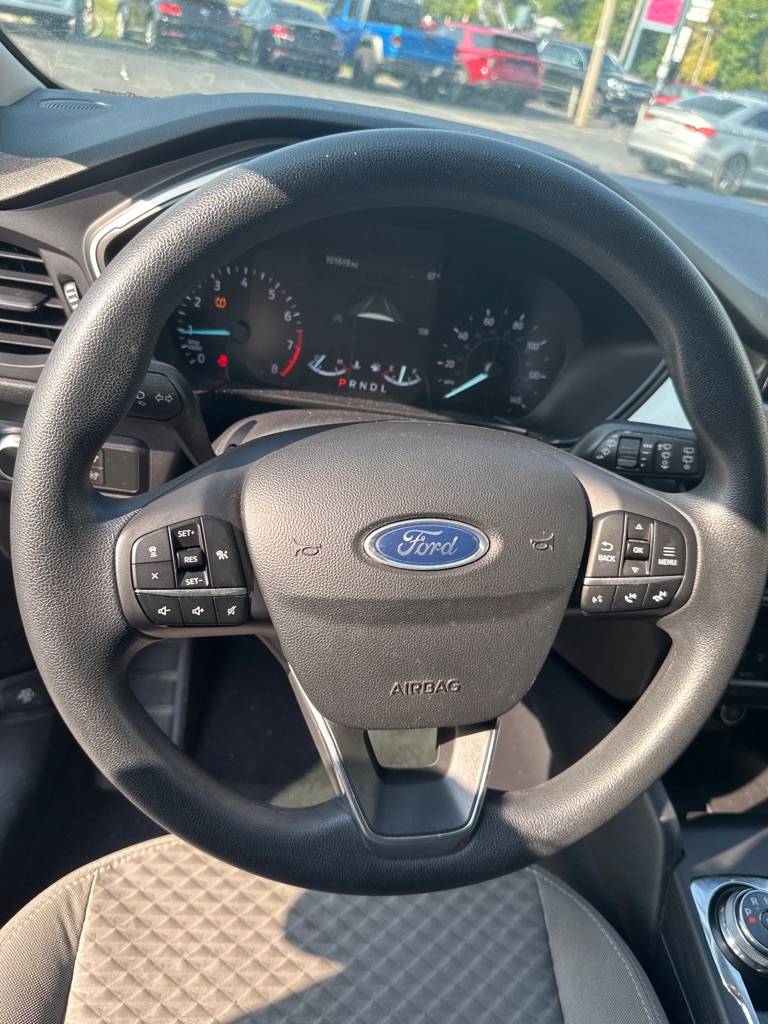 Photo 5 of this FORD ESCAPE