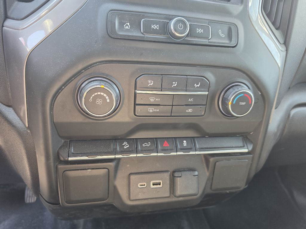 Photo 15 of this CHEVROLET SILVERADO 1500