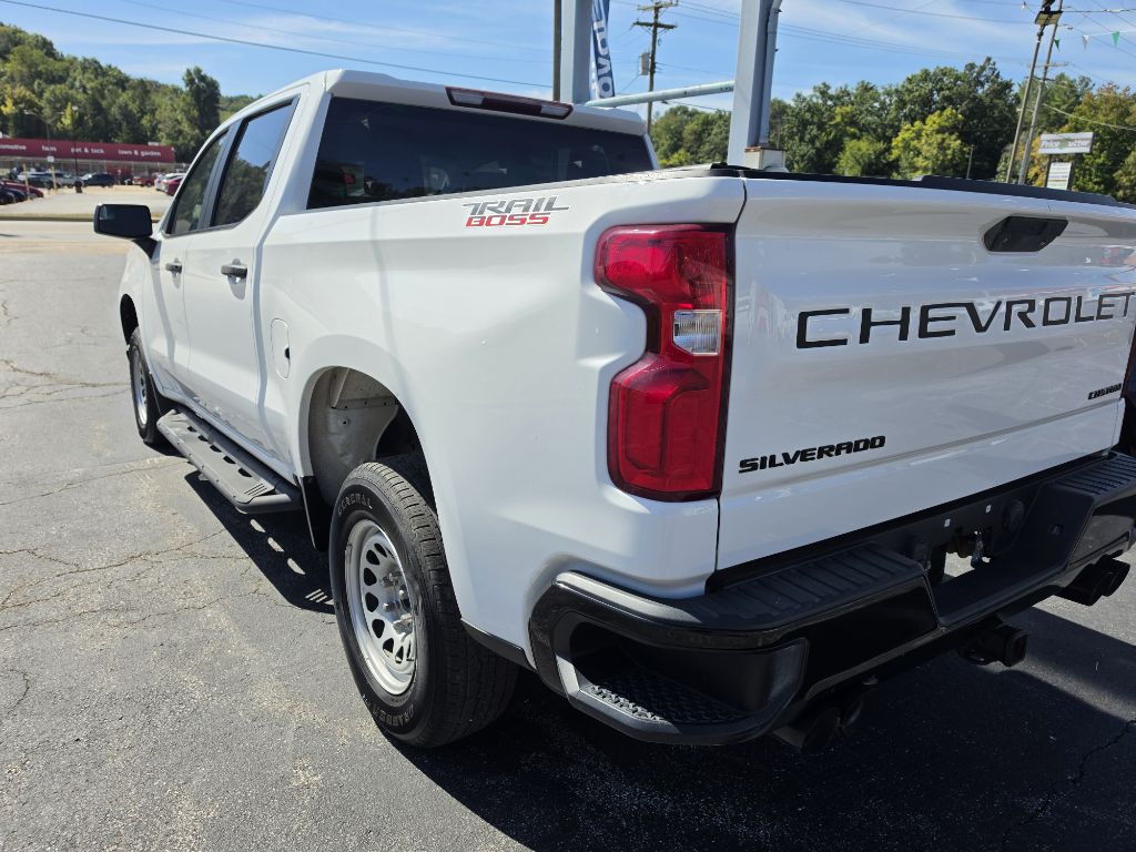 Photo 2 of this CHEVROLET SILVERADO 1500