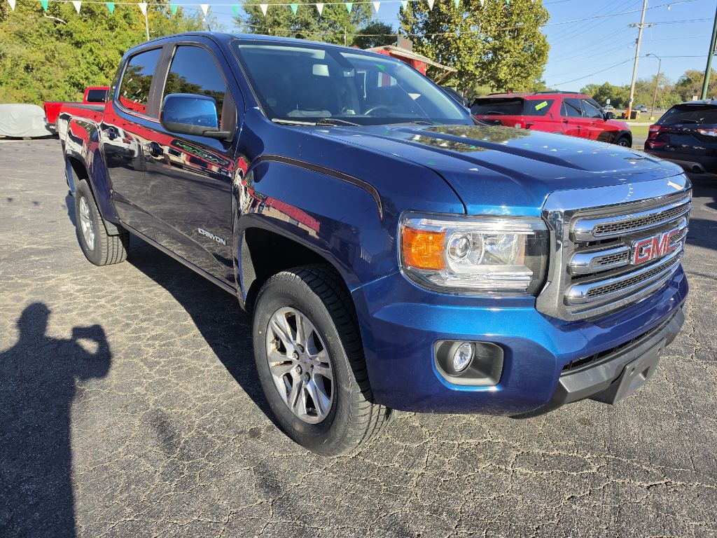 Photo 3 of this GMC CANYON