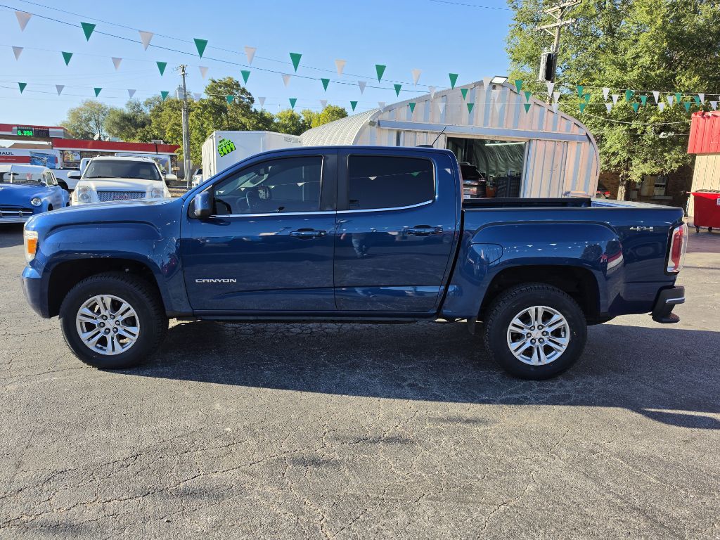Photo 7 of this GMC CANYON