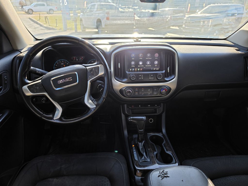 Photo 9 of this GMC CANYON