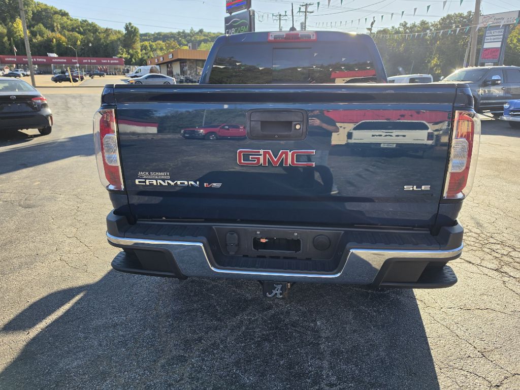 Photo 6 of this GMC CANYON