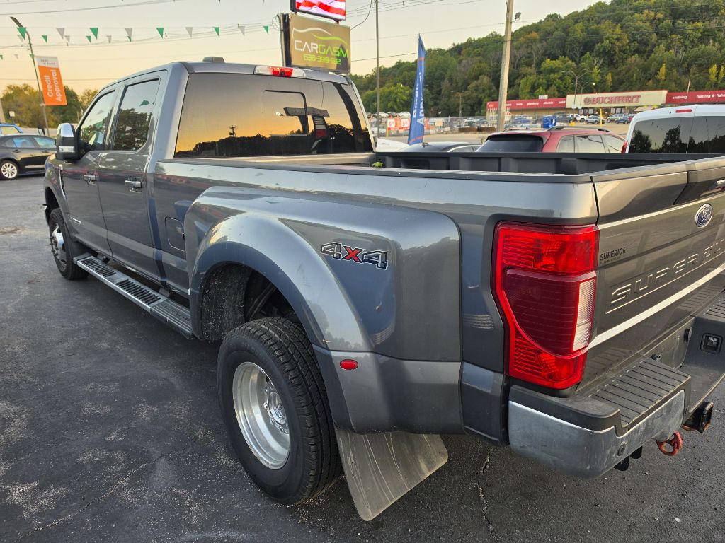 Photo 6 of this FORD F-350 SUPER DUT